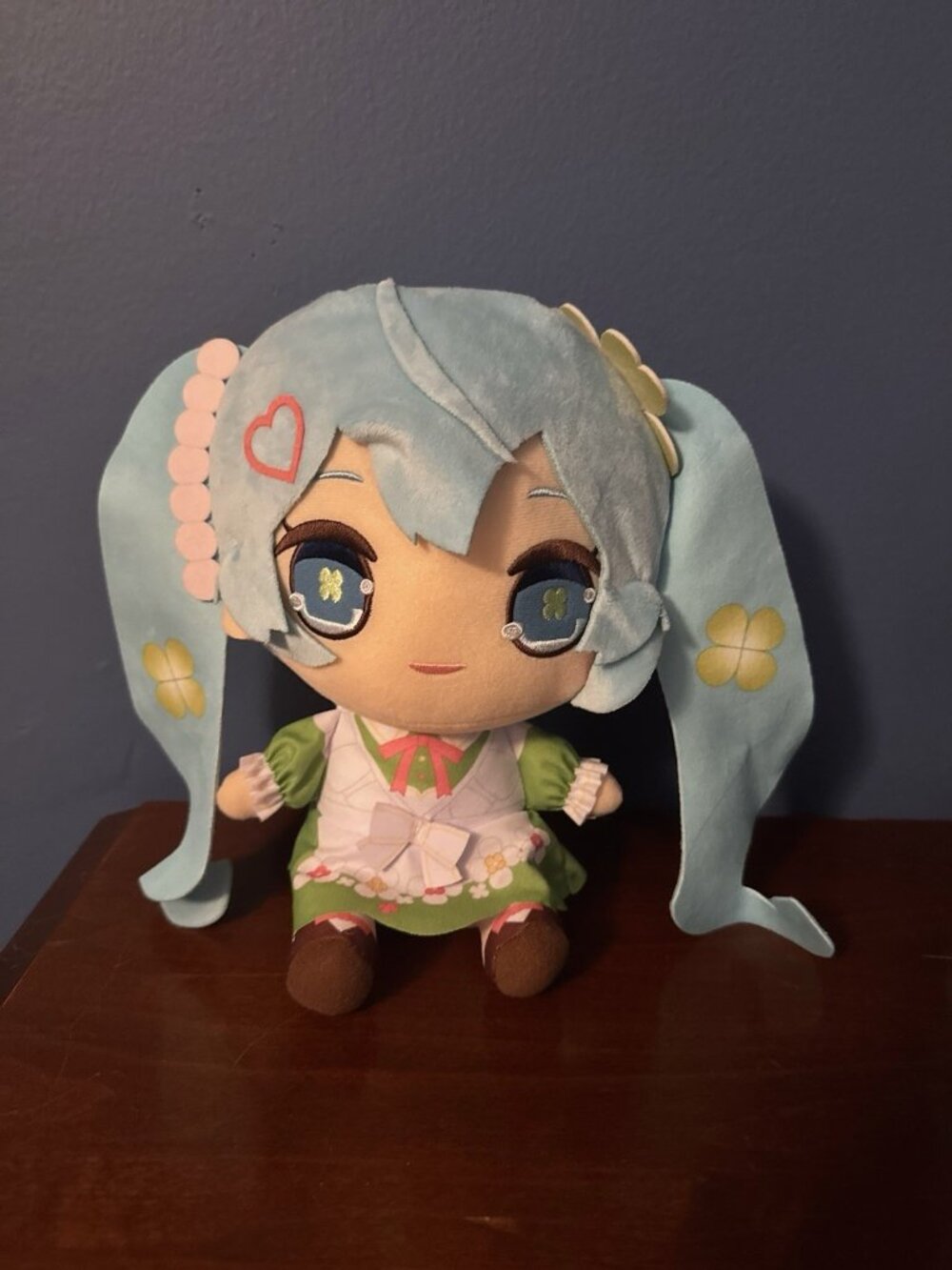 Round1 Exclusive Hatsune Miku Kyurumaru BIG Plush Clover Version 10" in NWT